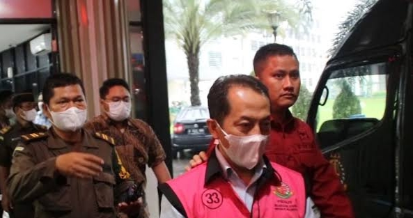 Kejagung RI Menetapkan 3 Orang Tersangka Korupsi BTS BAKTI Kominfo