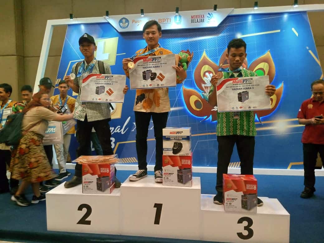 Siswa SMK N 3 Dumai Berhasil Raih Juara di Tingkat Nasional