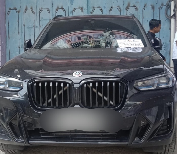 Mobil Mewah SUV BMW X3 Jadi BB Penggrebekan Markas Perjudian di Dumai